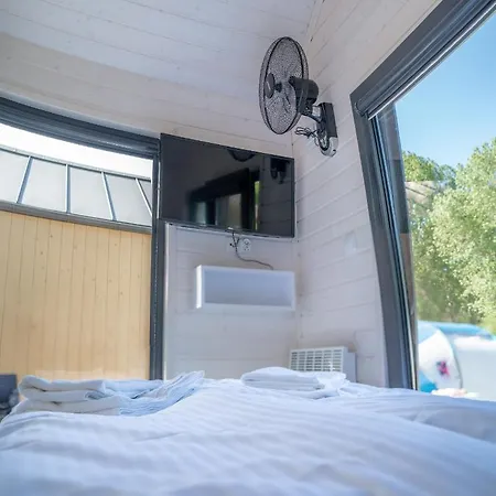 Pod Cyprysami - Surf & Family Chata *