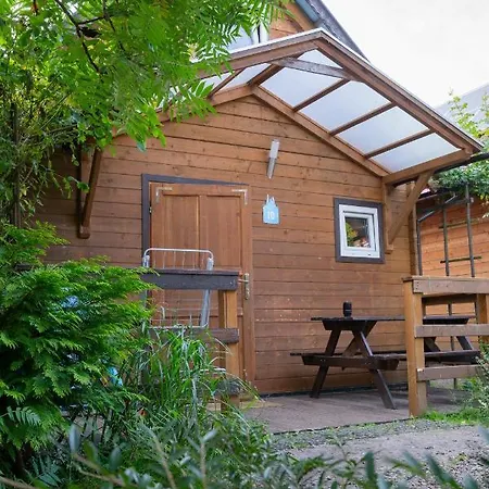 Pod Cyprysami - Surf & Family Lodge