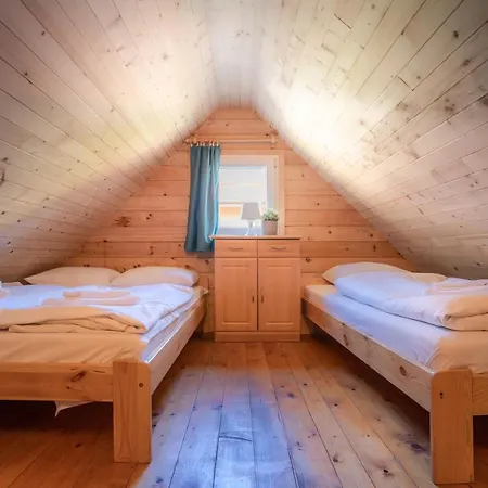 Lodge Pod Cyprysami - Surf & Family *