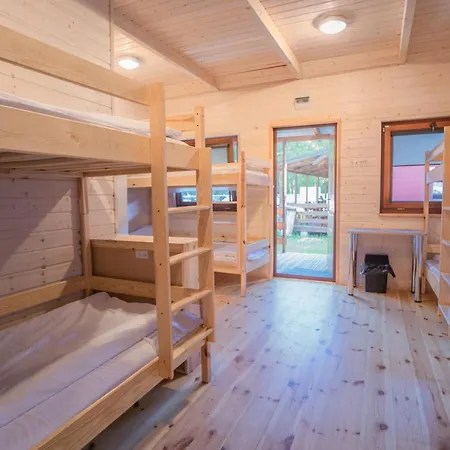 Pod Cyprysami - Surf & Family Lodge