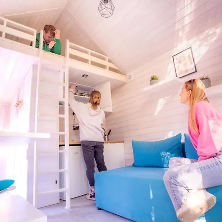 Lodge Pod Cyprysami - Surf & Family *