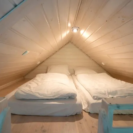 Umili Pod Cyprysami - Surf & Family Lodge Jastarnia