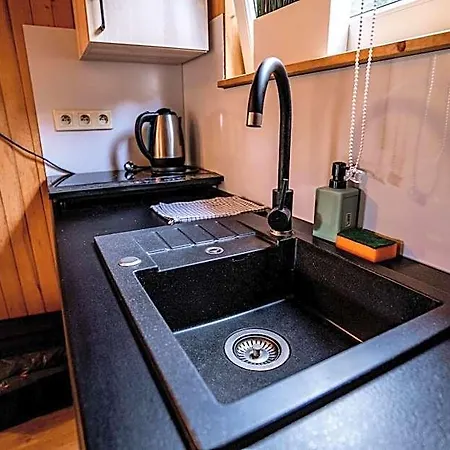 Umili Pod Cyprysami - Surf & Family Lodge Jastarnia