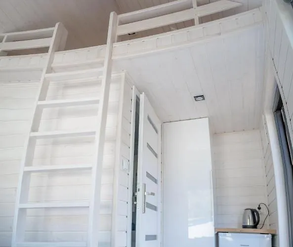 Alojamento de Turismo Selvagem Pod Cyprysami - Surf & Family *