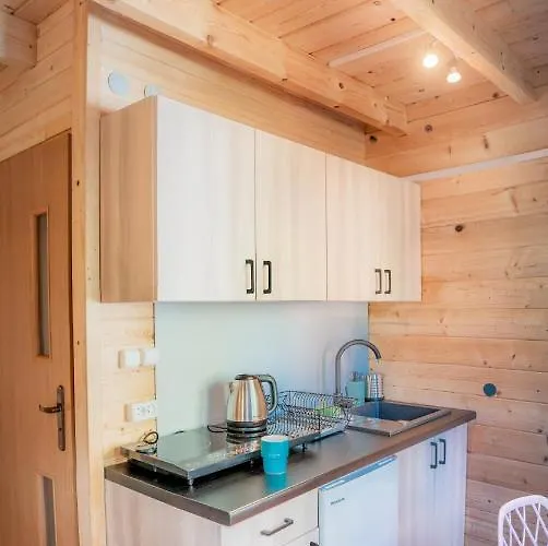 Orman Evi Pod Cyprysami - Surf & Family