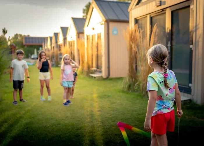 Alojamento de Turismo Selvagem Pod Cyprysami - Surf & Family